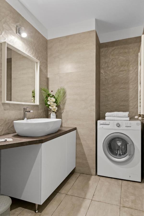 Aquarius: Upscale Flat In The Heart Of Bucharest! * Bucarest